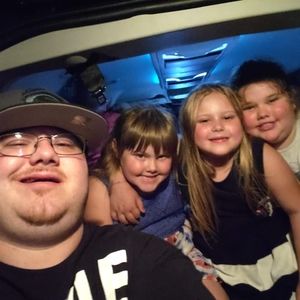 Meet your Posher, Dennis